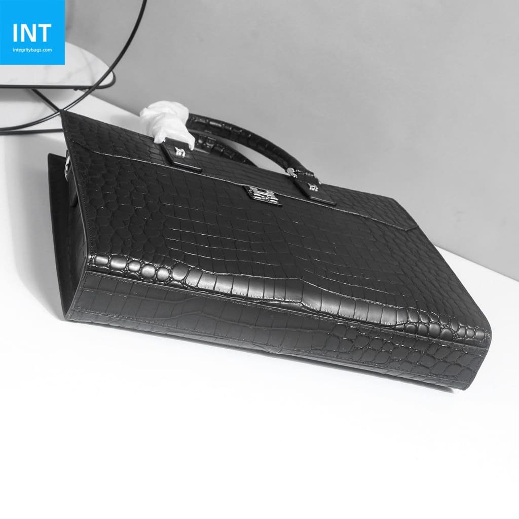 H**me5 briefcase