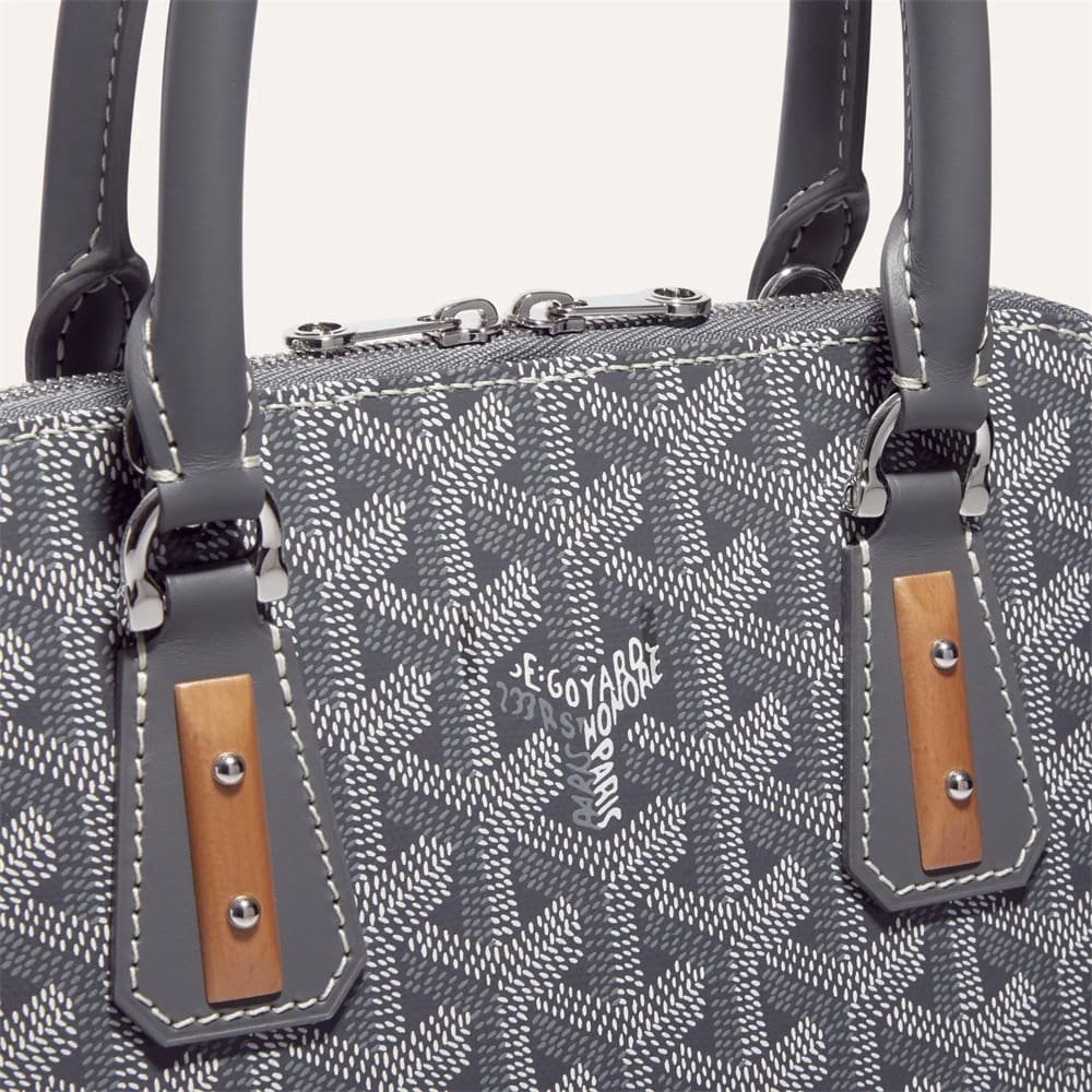 G09ard Vendôme PM Bag
