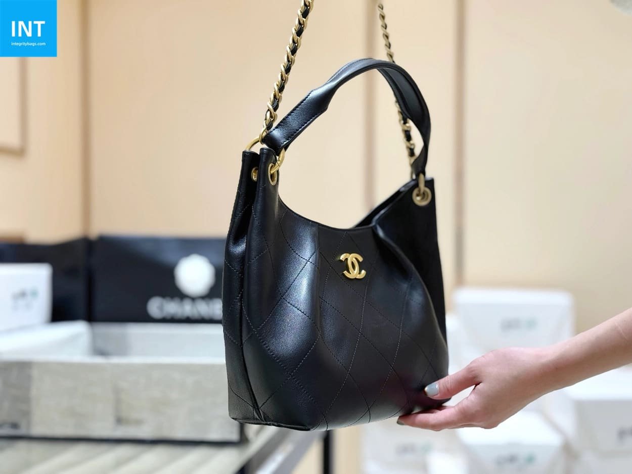 Ch**el Maxi Hobo Bag AS5970