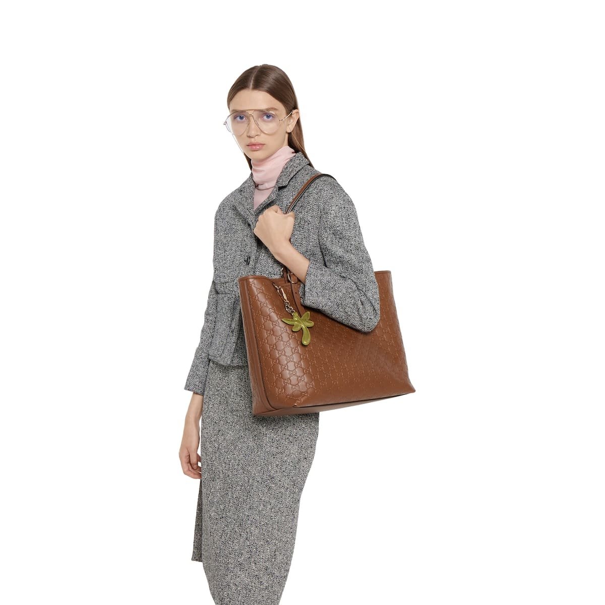 Gvc*1 Emblem large tote bag