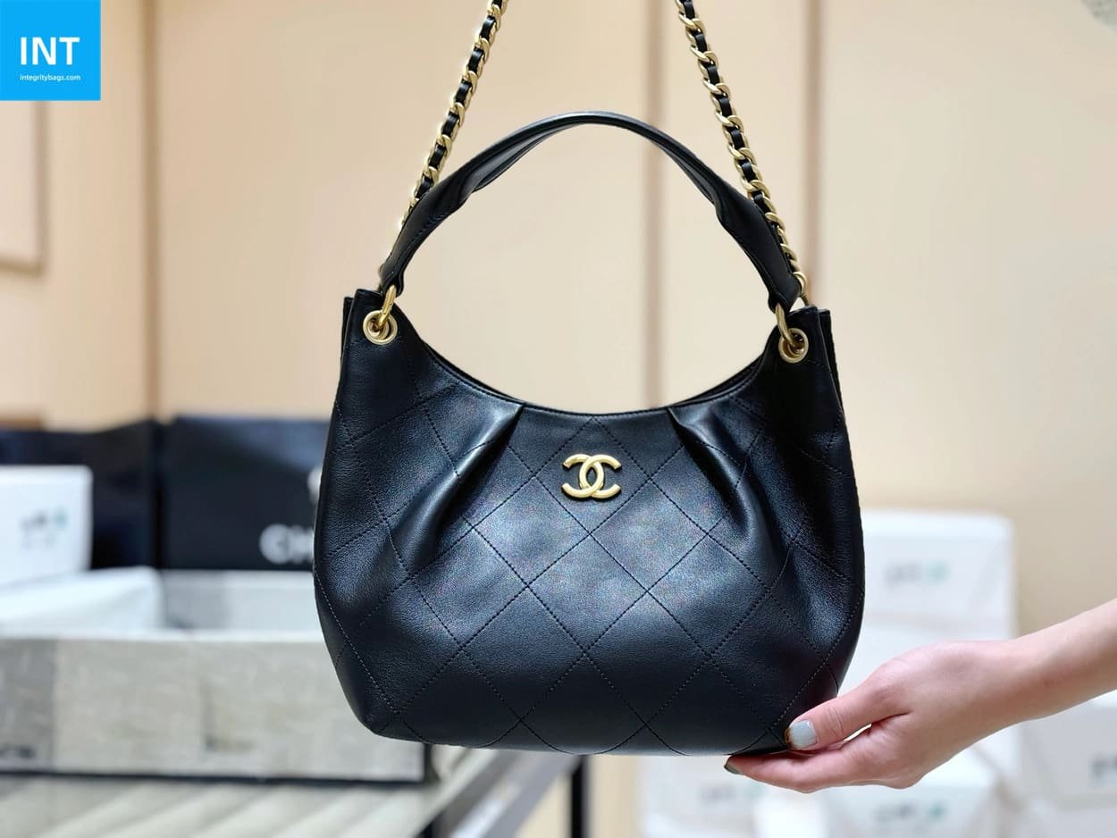 Ch**el Maxi Hobo Bag AS5970