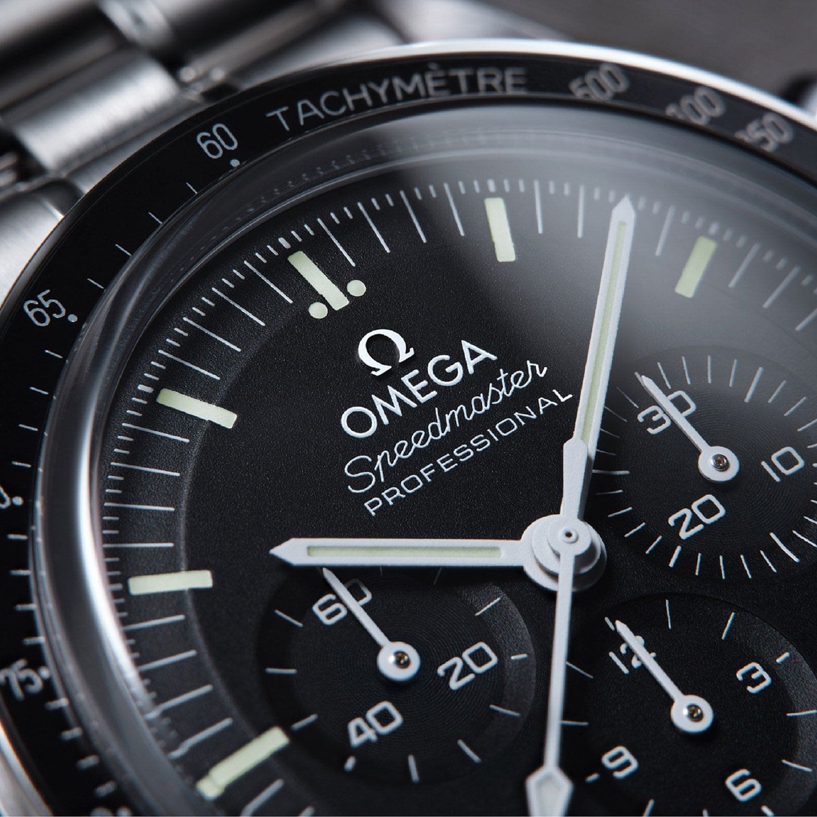 0me*ga Speedmaster Moonwatch Professional