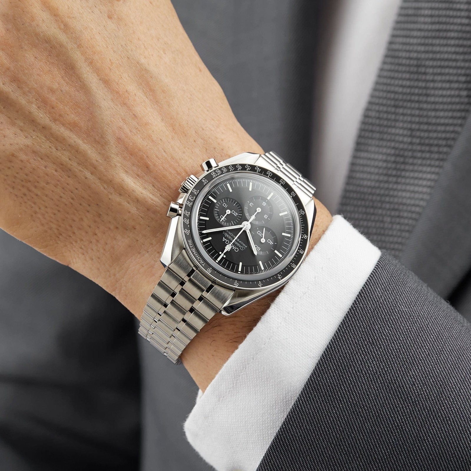 0me*ga Speedmaster Moonwatch Professional