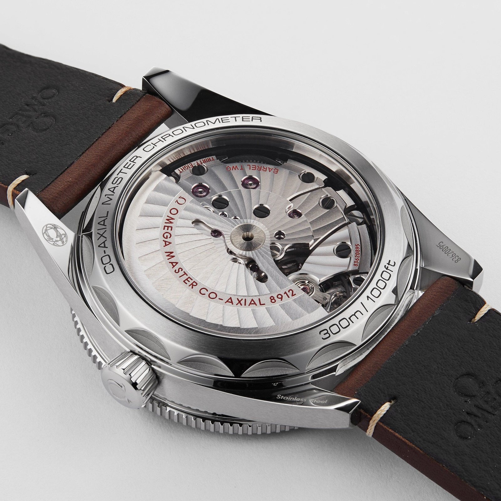 0me*ga Seamaster 300