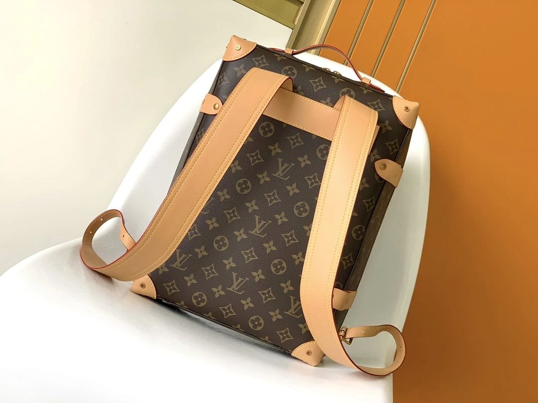 L0vis Vvtt0n Soft Trunk M44752 Backpack