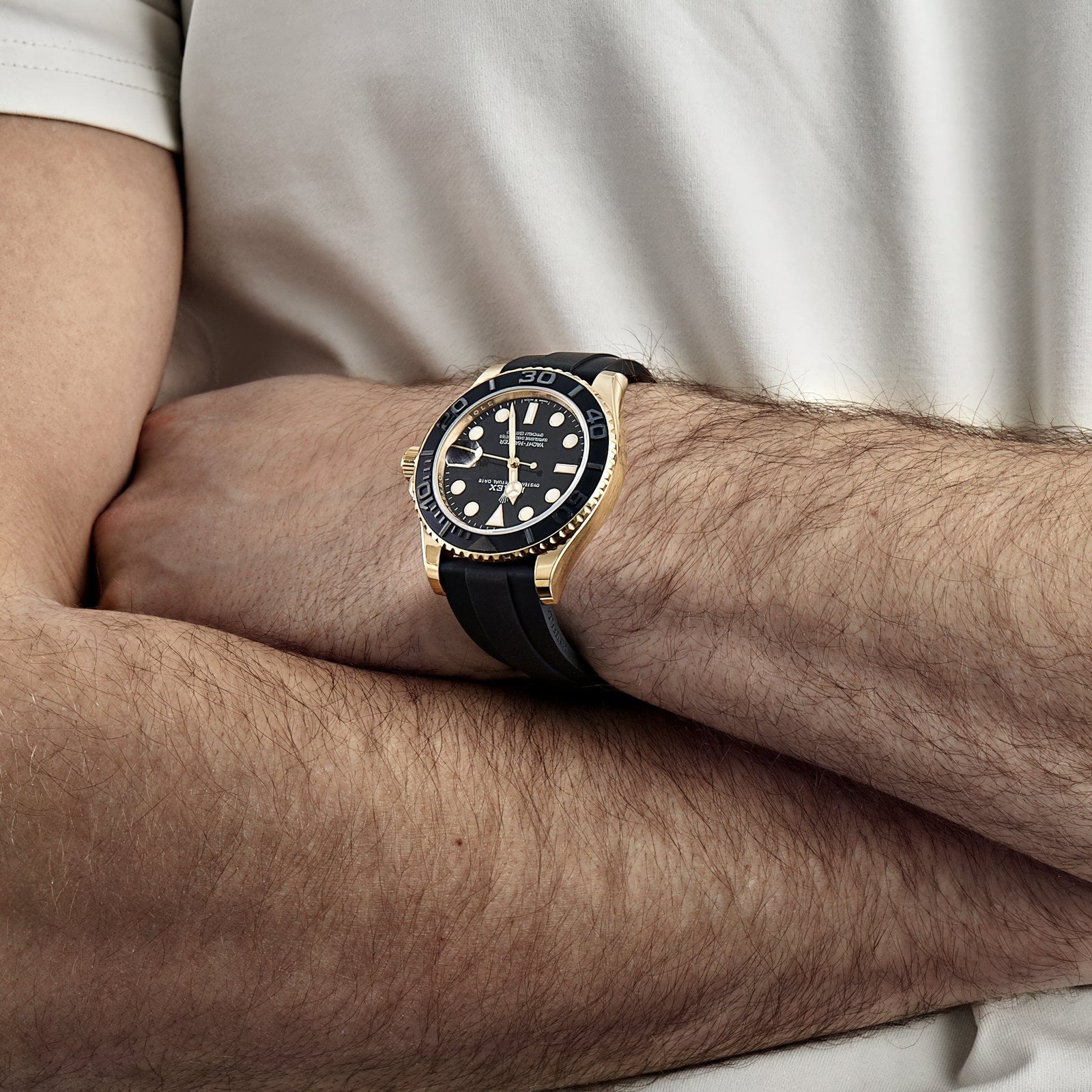 R01ex Yacht-Master 42 226658 Yellow Gold Oysterflex (2023)