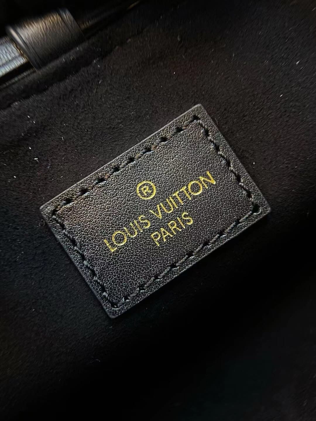 L0vis Vvtt0n M82885 Noé Purse LV Charms