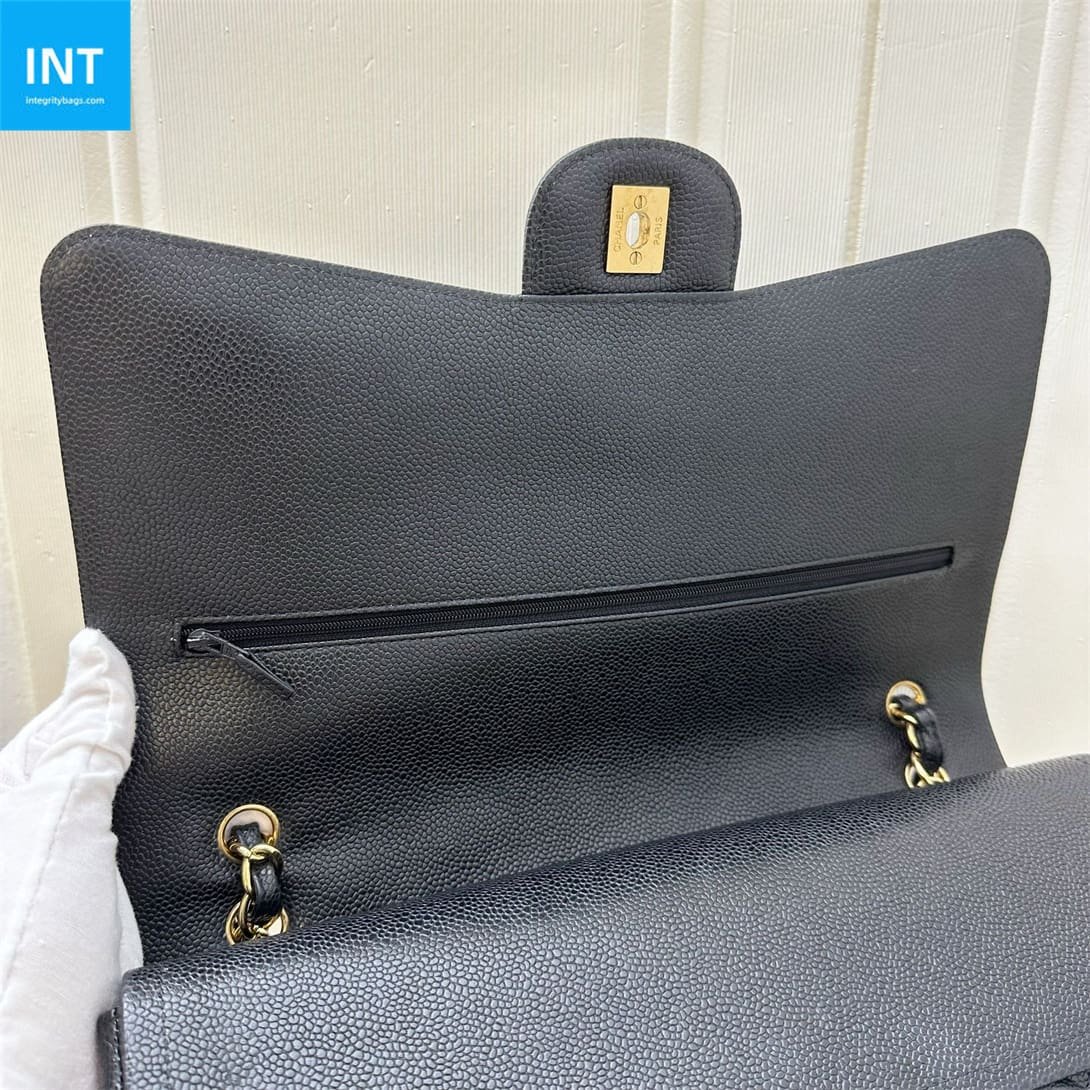 Ch**el Classic Maxi Handbag GRAINED CALFSKIN & GOLD METAL