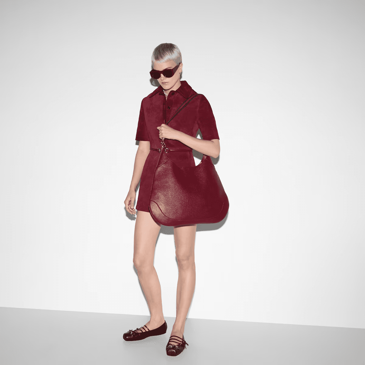 Gvc*1 B medium shoulder bag