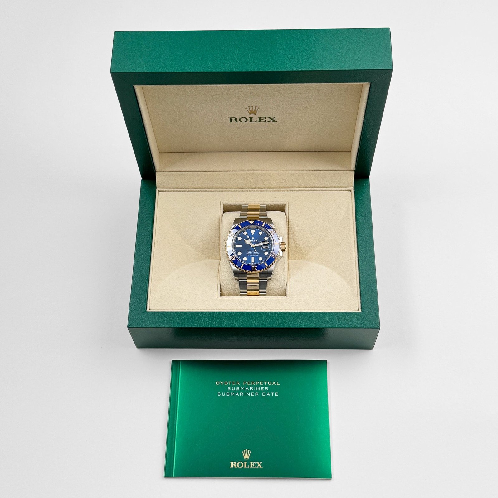 R01ex Submariner Date 126613LB Stainless Steel Yellow Gold Blue Dial (2021)