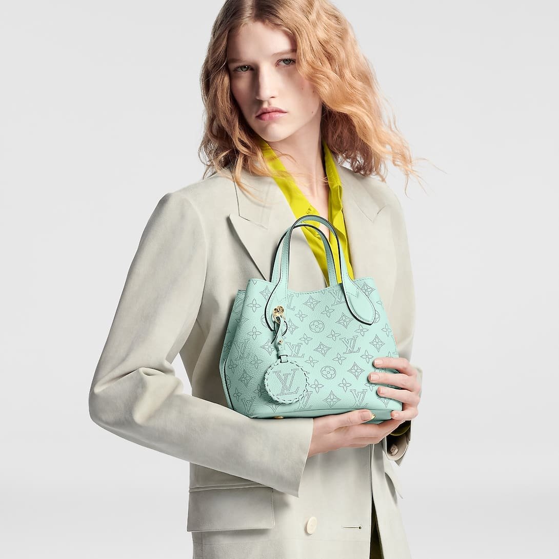 L0vis Vvtt0n M24930 BLOSSOM Small Bag