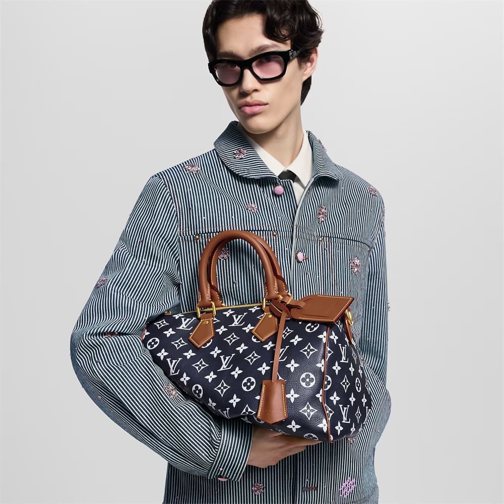 L0vis Vvtt0n M15282 Speedy P9 30 mit Schulterriemen