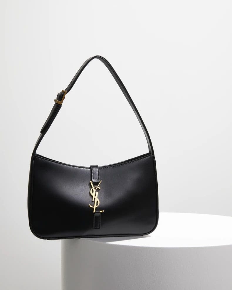Sa1nt Lau*nt LE 5 À 7 IN SMOOTH LEATHER