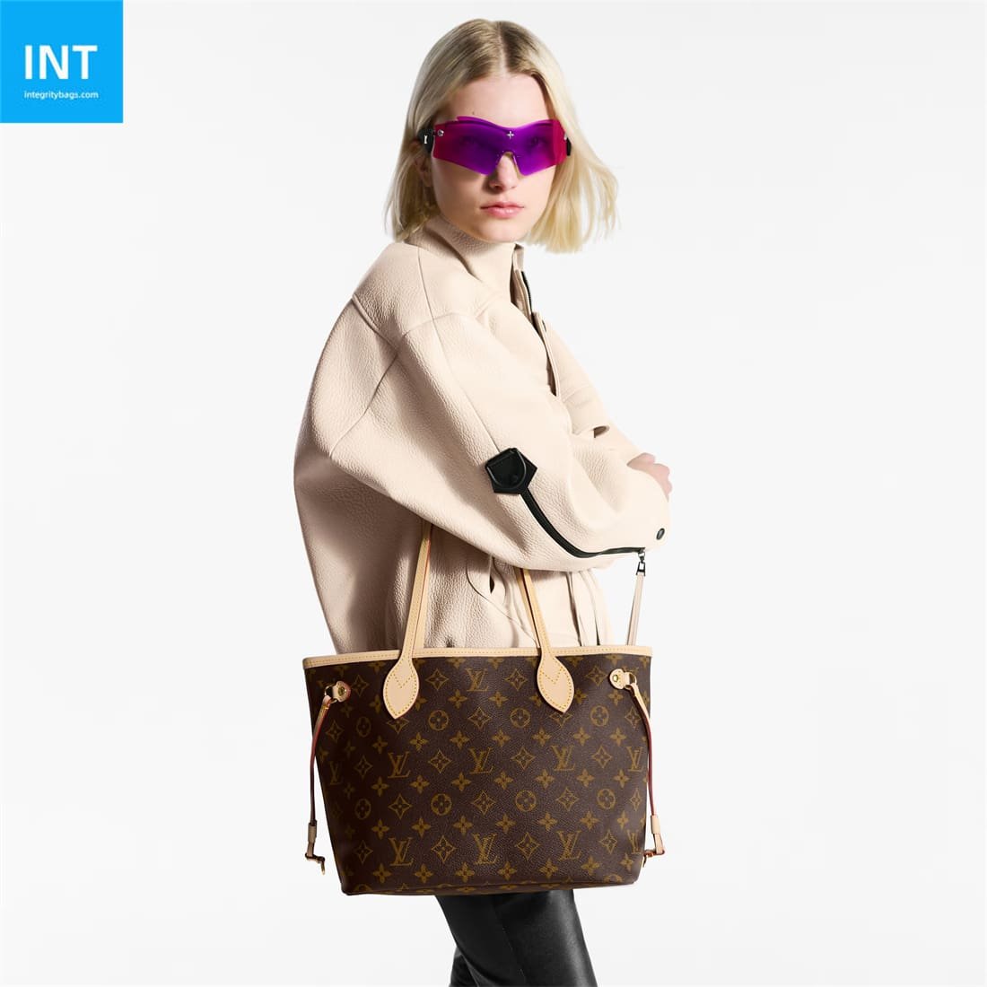 L0vis Vvtt0n M46979 Neverfull PM