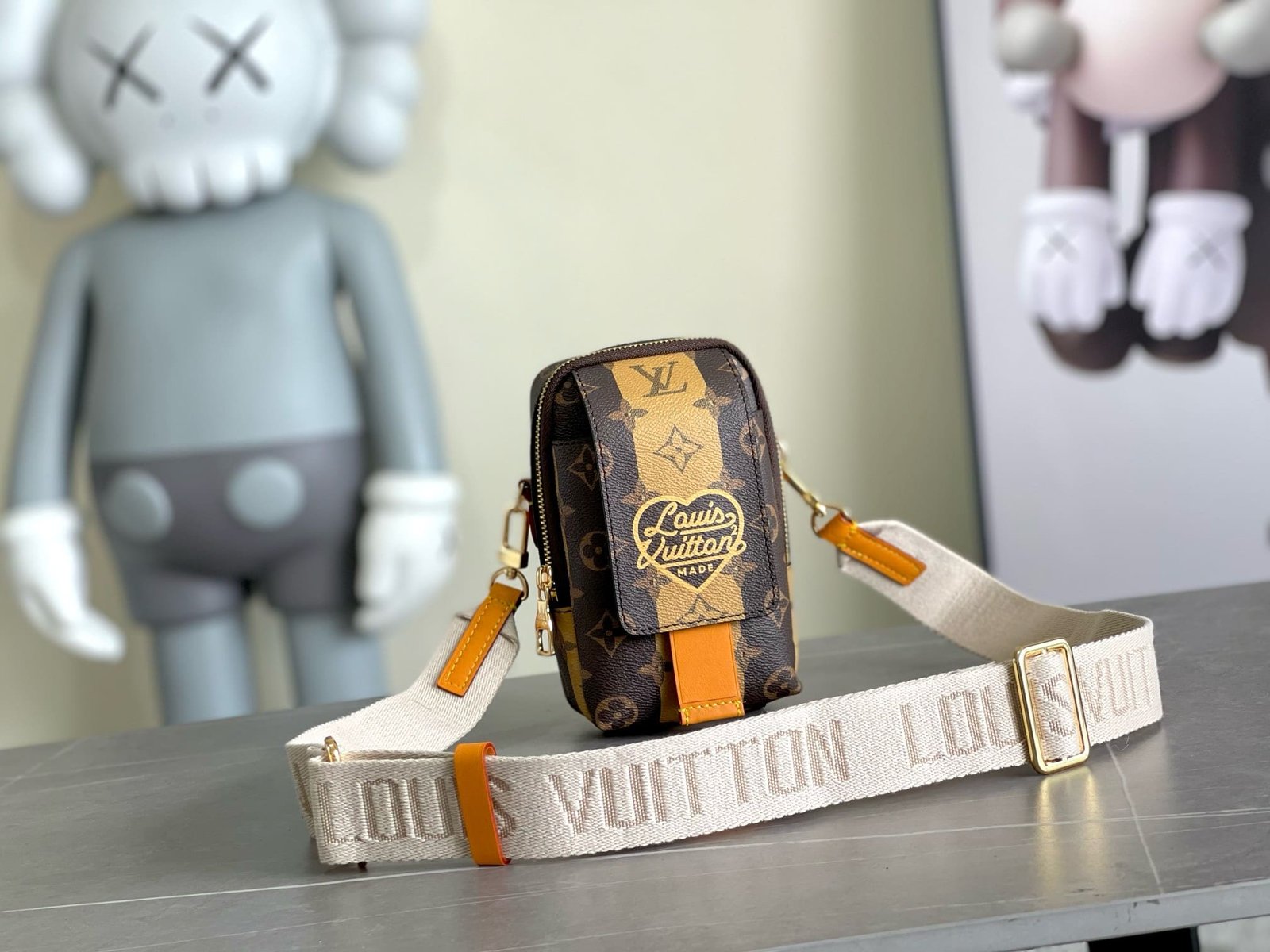 L0vis Vvtt0n M81005 FLAP DOUBLE PHONE BAG