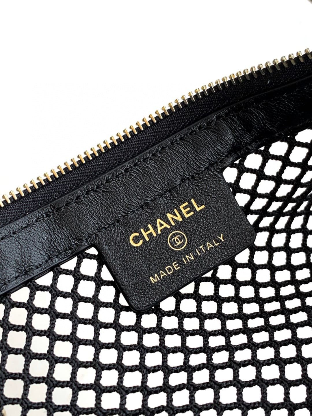 Ch**el Spring-Summer 2025 Clutch with Chain