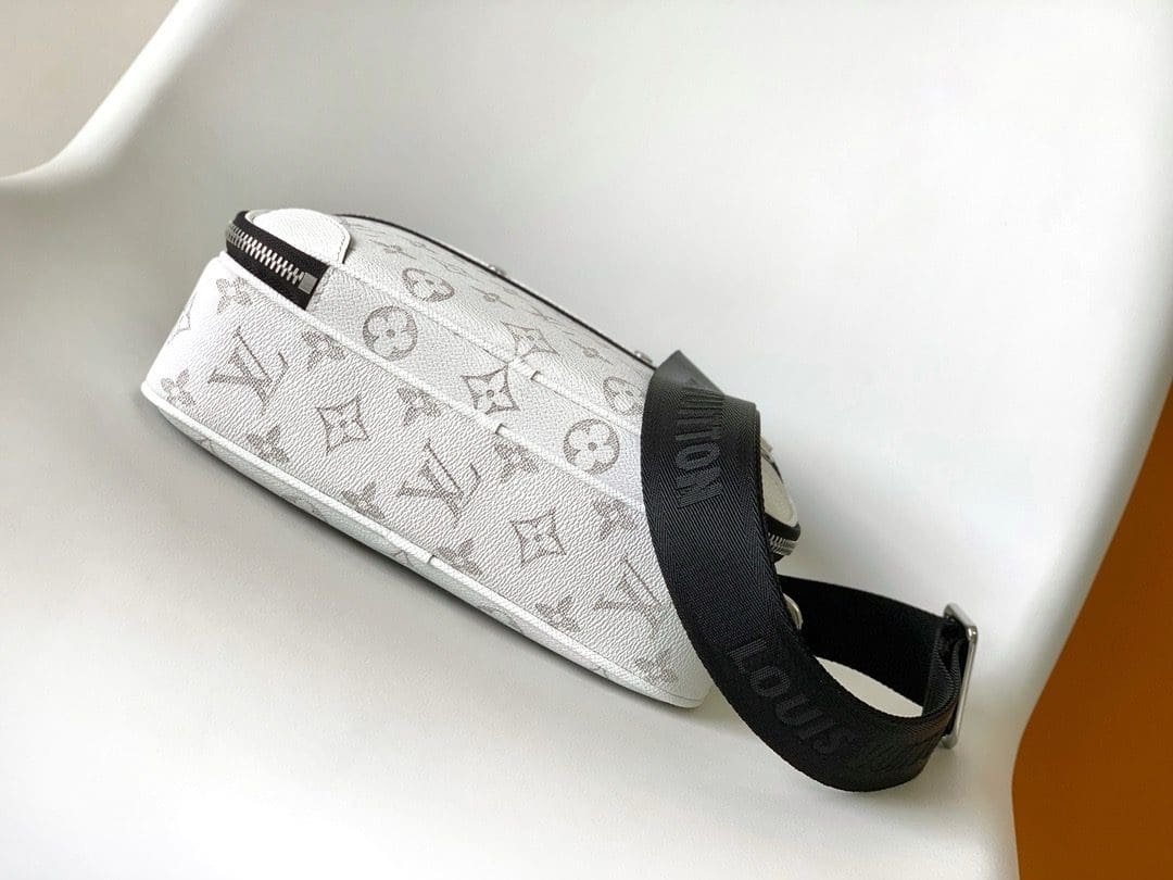 L0vis Vvtt0n M31069 Alpha Messenger