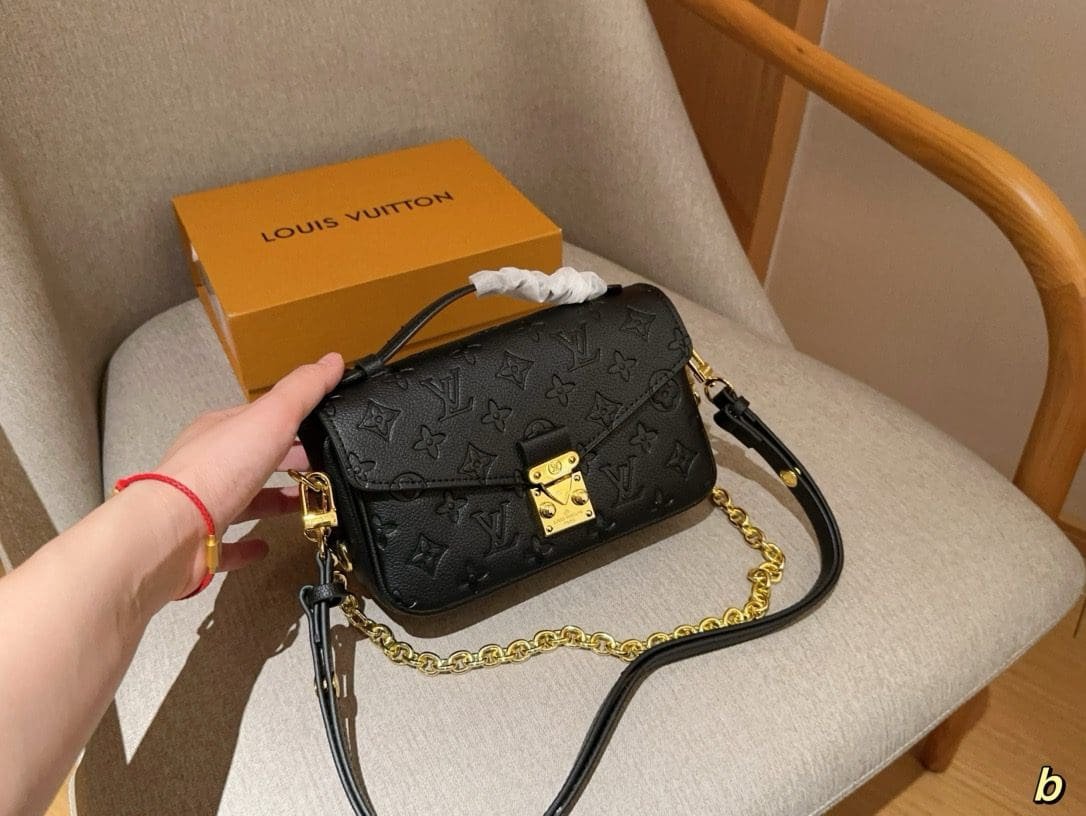 L0vis Vvtt0n M46595 Pochette Métis East West