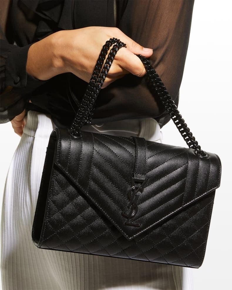 Sa1nt Lau*nt Envelope Triquilt Medium Y51 Shoulder Bag in Grained Leather