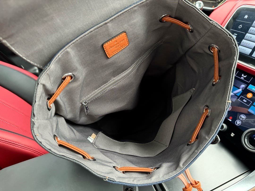 L0vis Vvtt0n Backpack