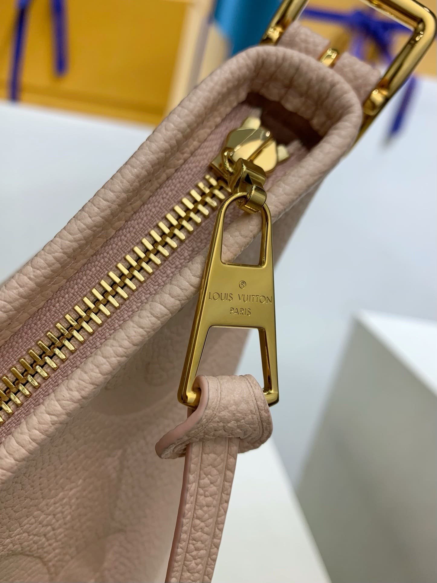 L0vis Vvtt0n M47082 CarryAll PM