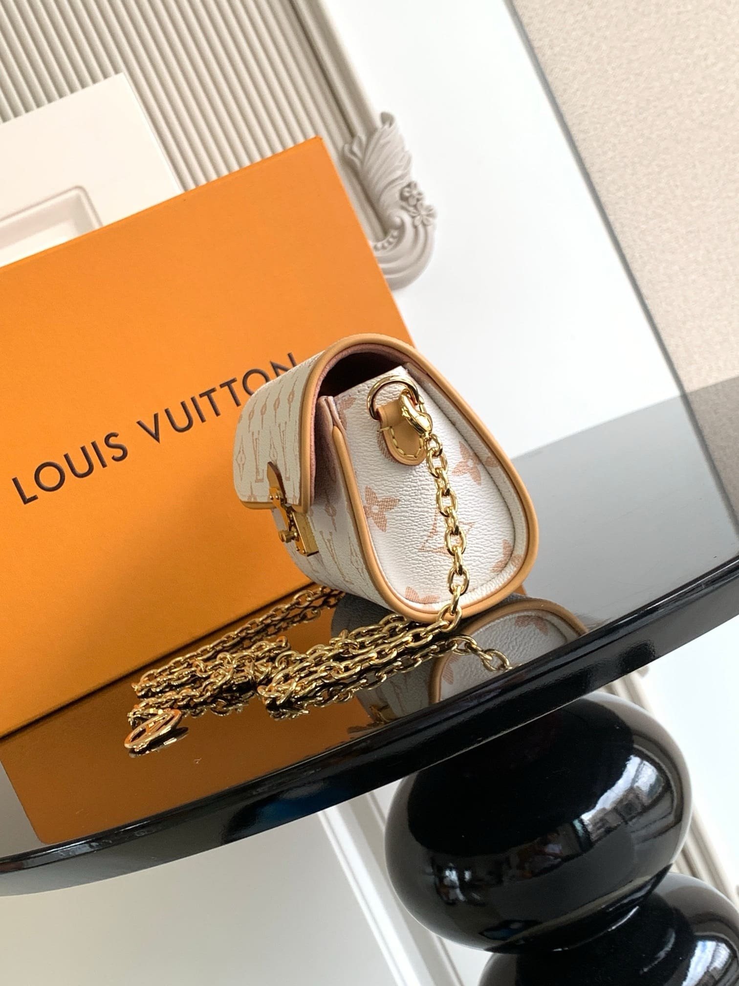 L0vis Vvtt0n M26583 Pochette Camille
