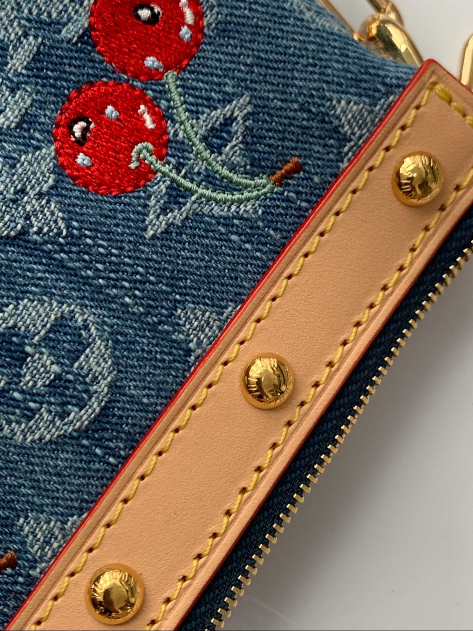L0vis Vvtt0n M13994 LV x TM Pochette Accessoires