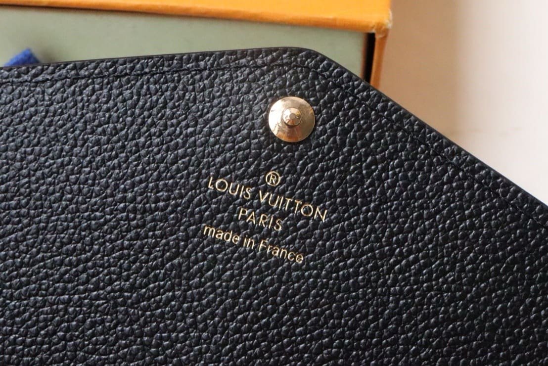 L0vis Vvtt0n M82257 Sarah Wallet