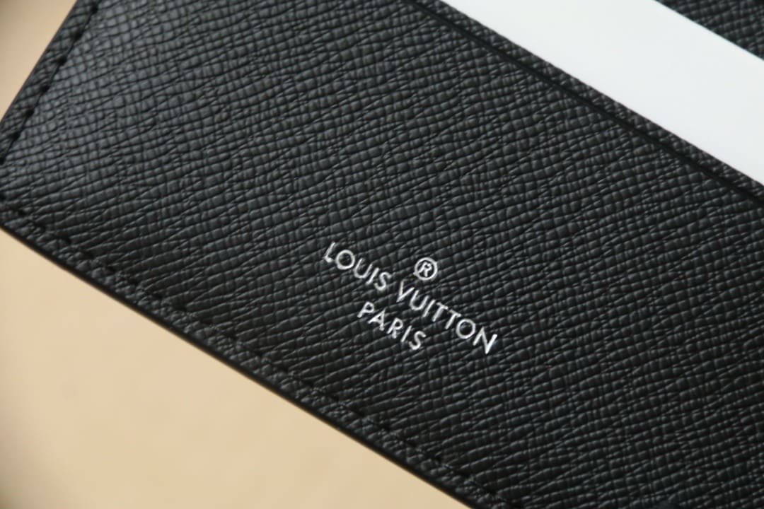 L0vis Vvtt0n M69408 Multiple Wallet