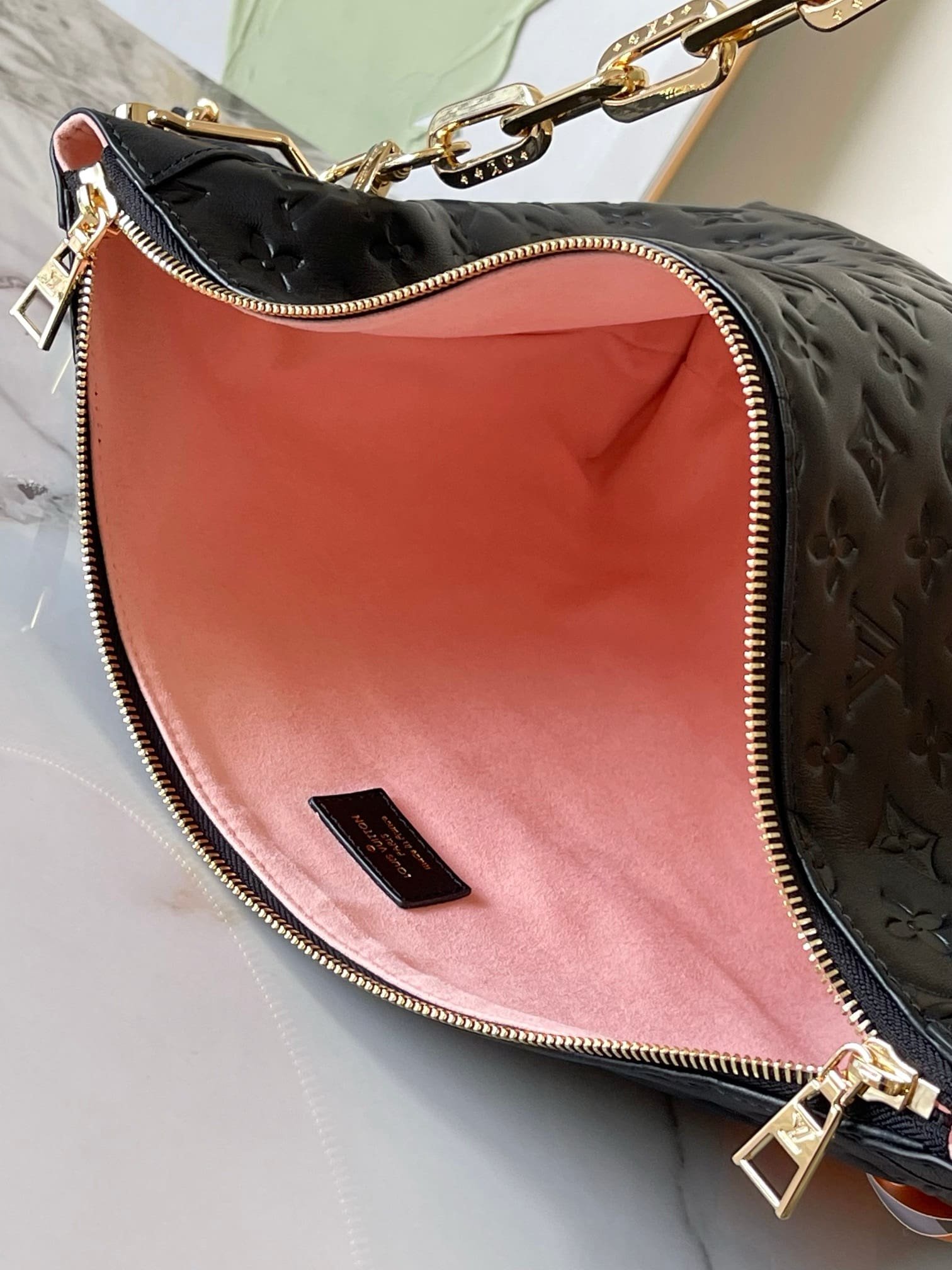 L0vis Vvtt0n M12068 Coussin Hobo MM