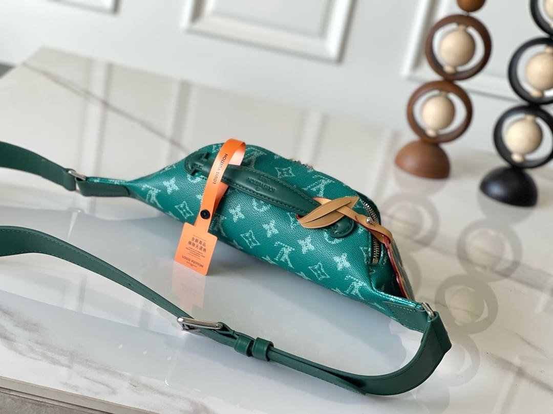 L0vis Vvtt0n M12867 Rush Bumbag
