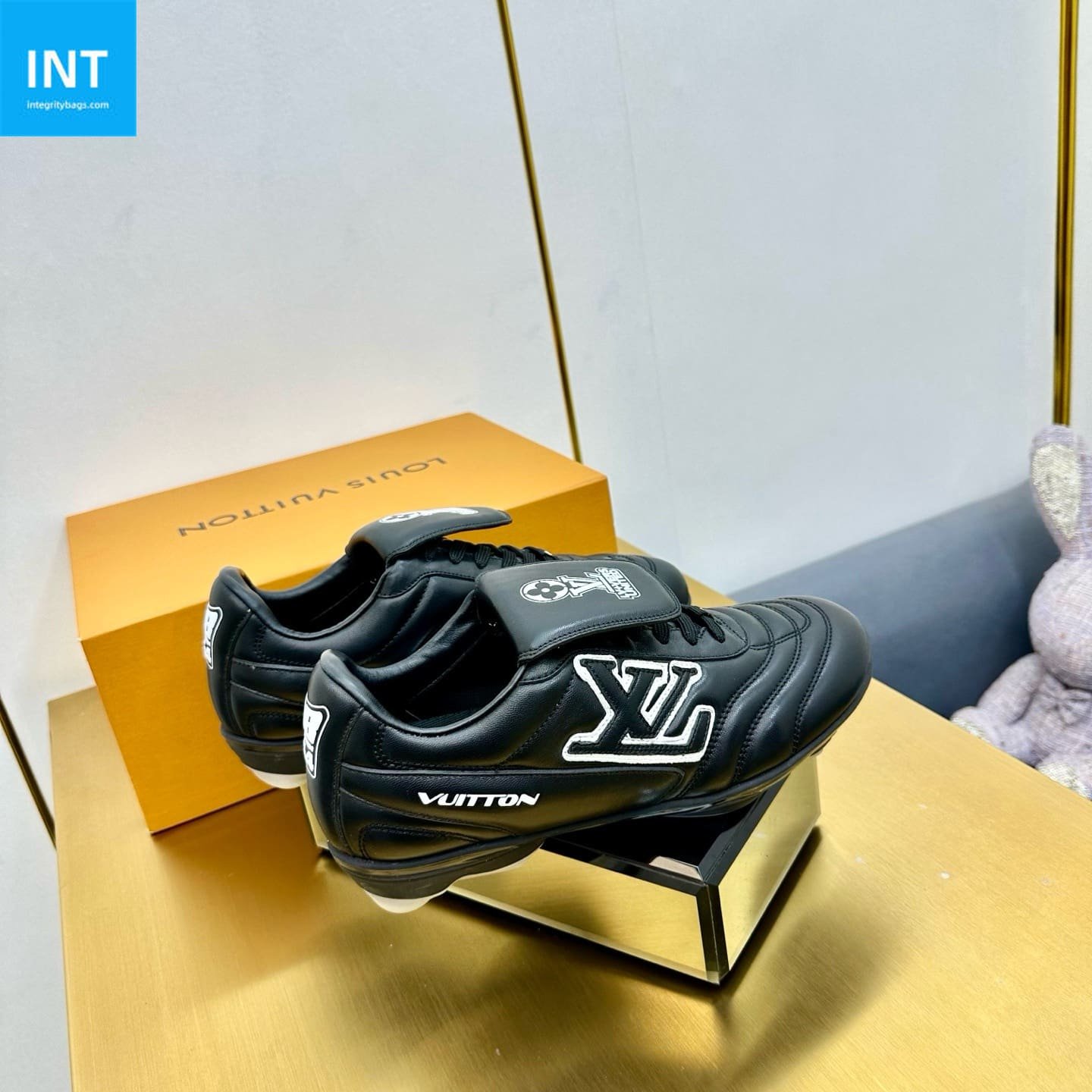 L0vis Vvtt0n Shoes | Mastercraft Quality