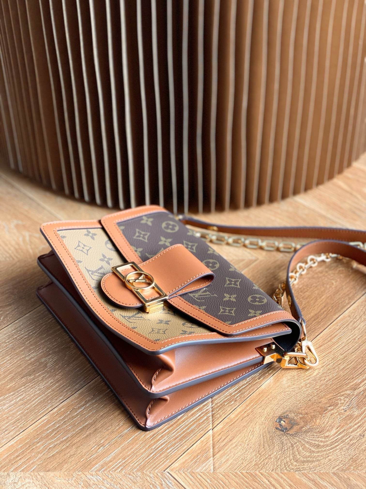 L0vis Vvtt0n Dauphine MM Bag M44391