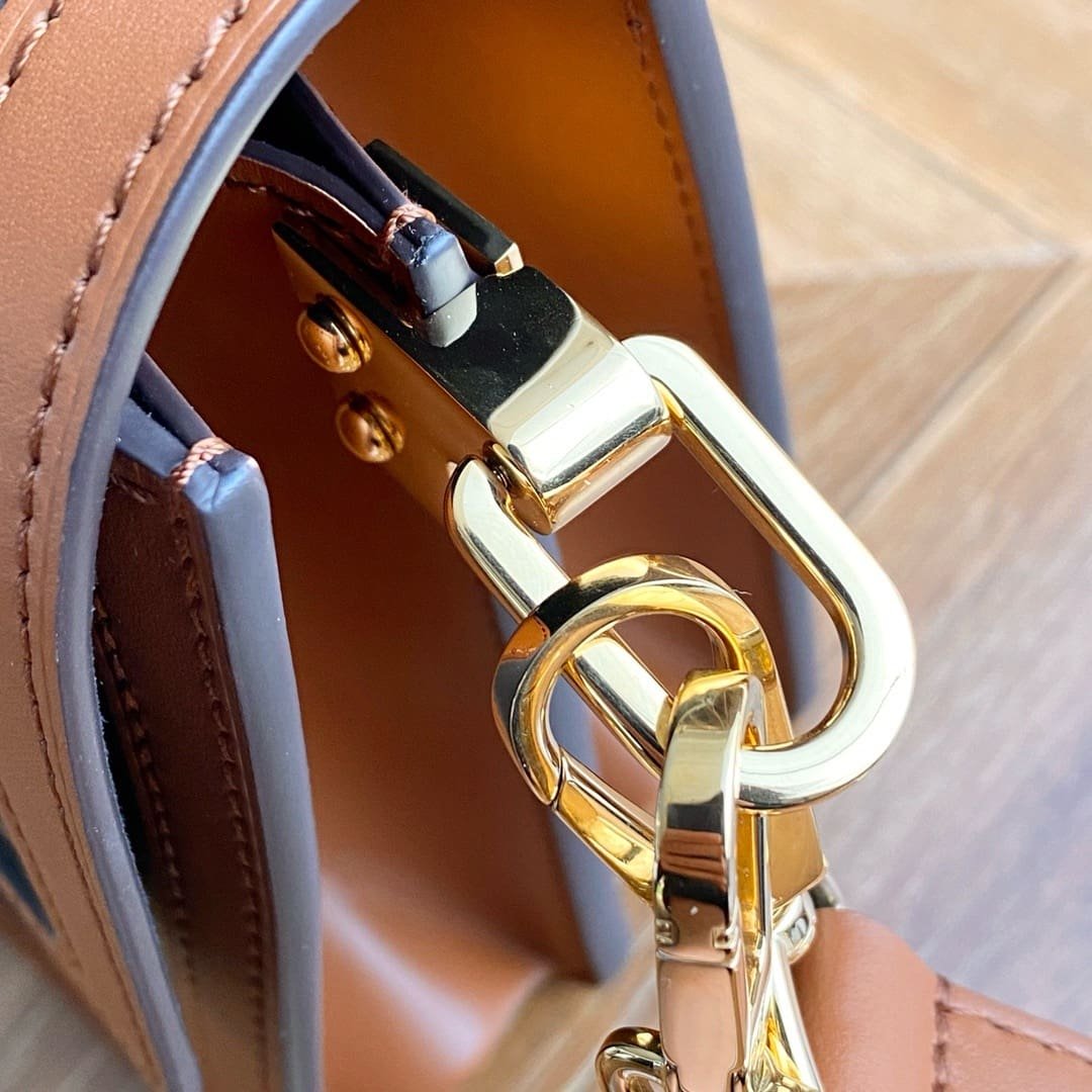 L0vis Vvtt0n Dauphine MM Bag M44391