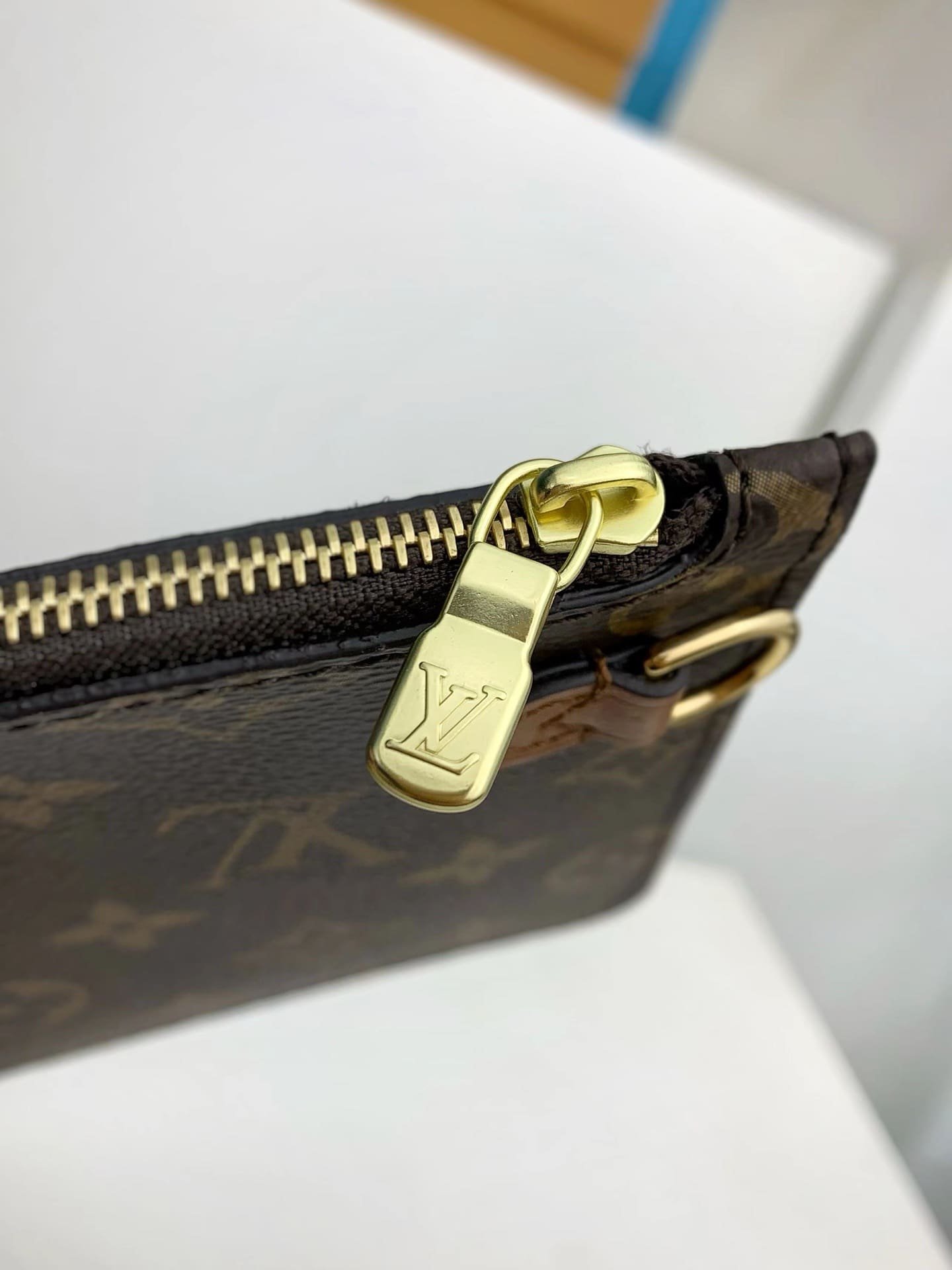 L0vis Vvtt0n M46311 LOOP HOBO BAG