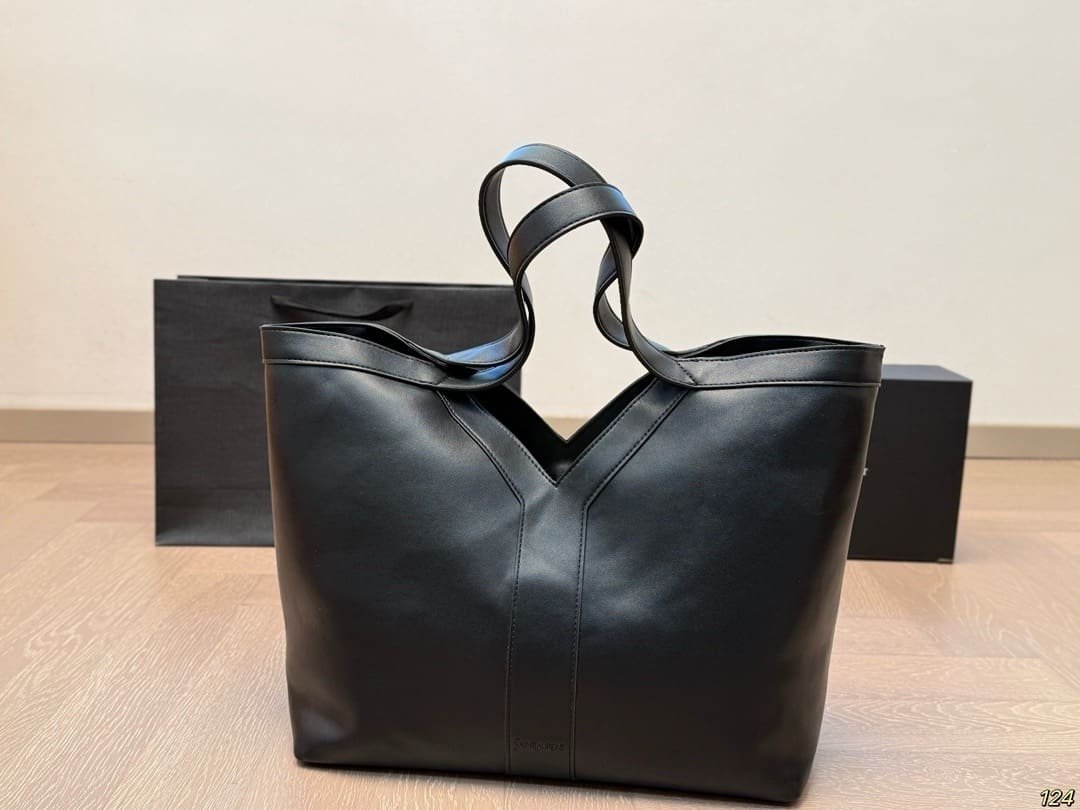 Sa1nt Lau*nt Y TOTE IN LEATHER
