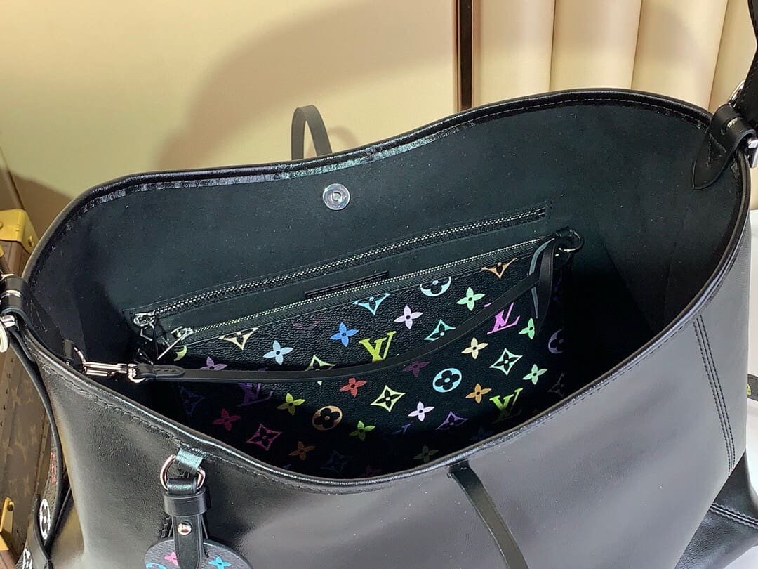 L0vis Vvtt0n M13105 LV x TM CarryAll Vibe MM