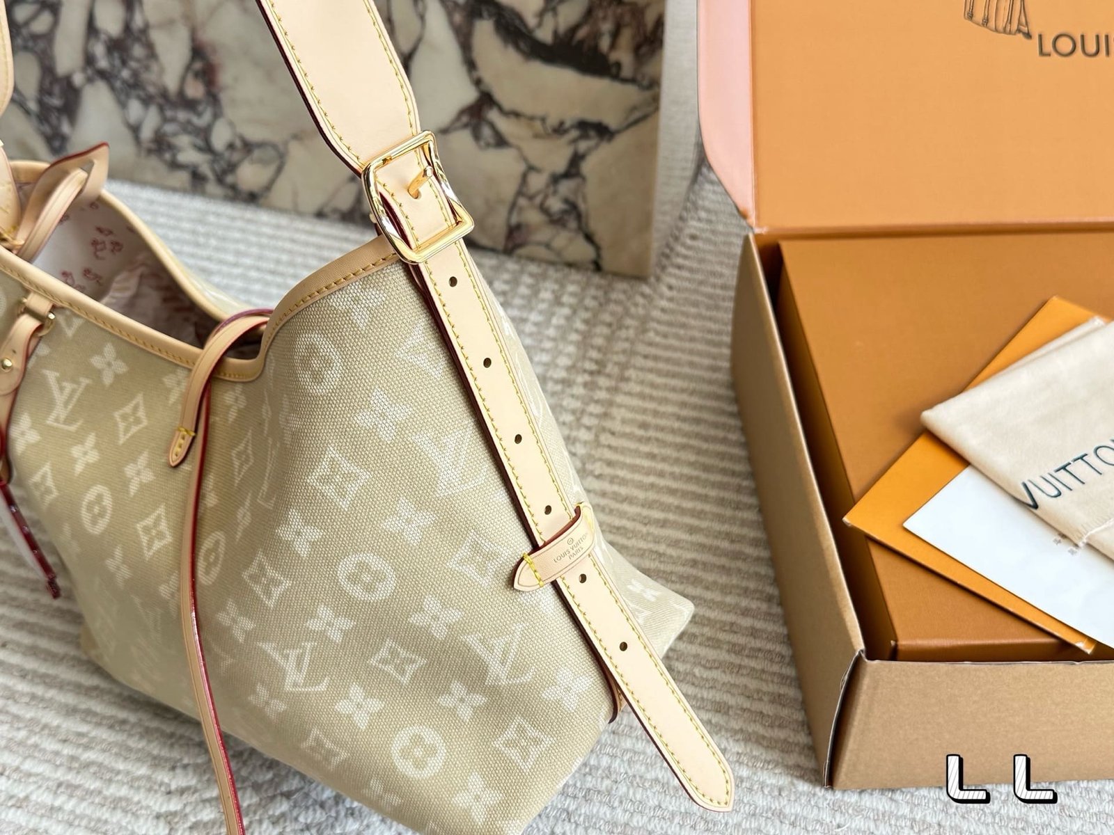 L0vis Vvtt0n Denim carryall