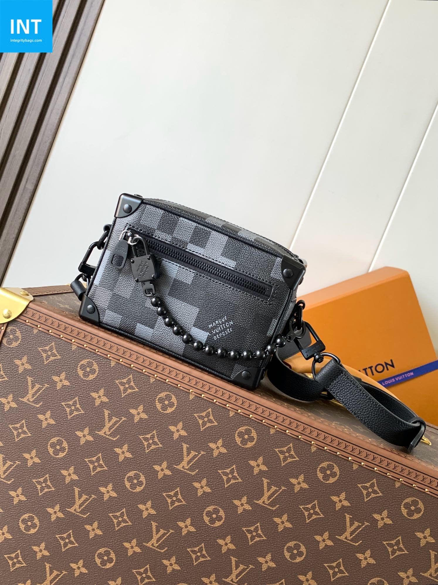 L0vis Vvtt0n M14922 Mini Soft Trunk