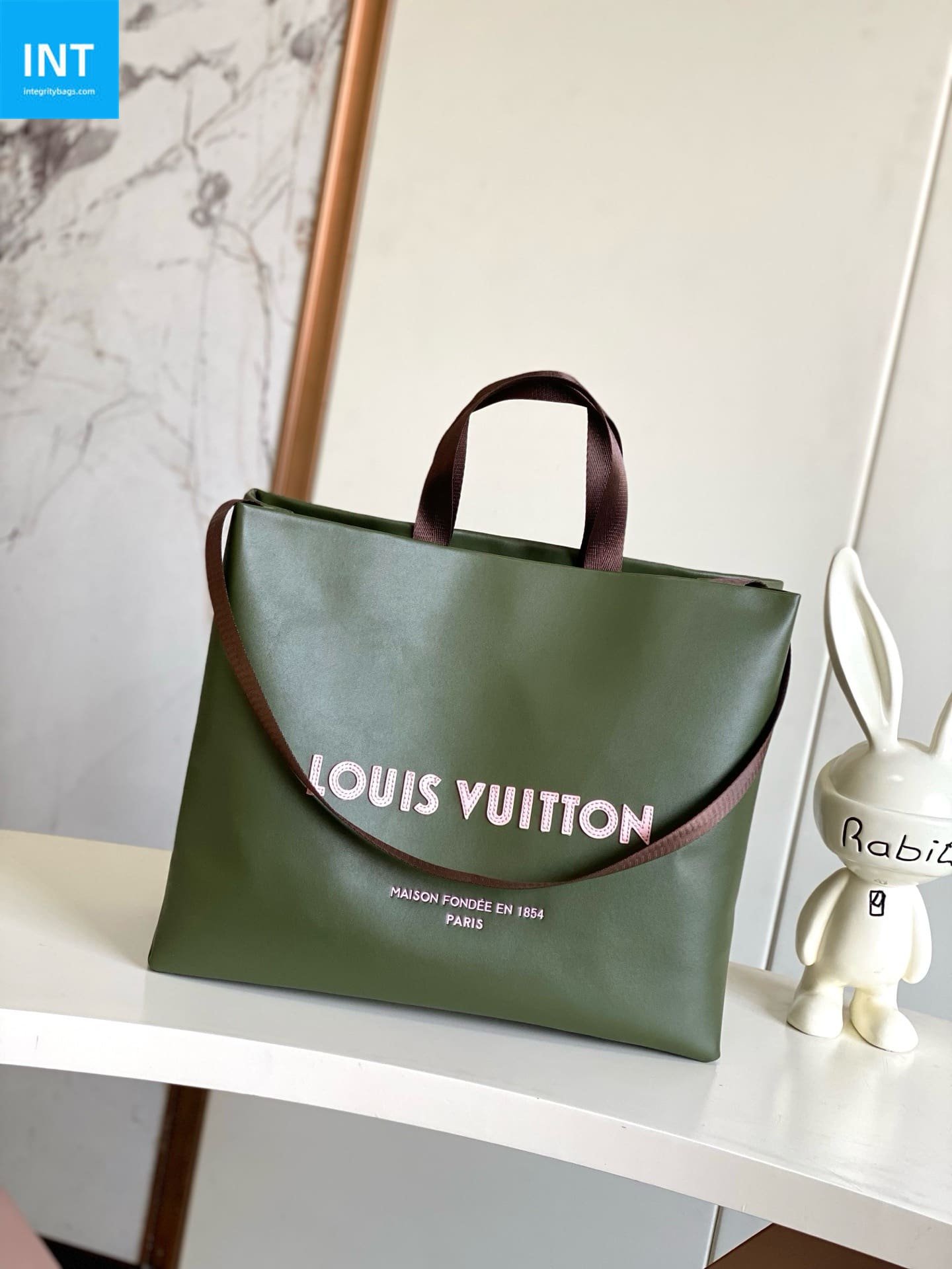 L0vis Vvtt0n M26082 Shopper Tote MM