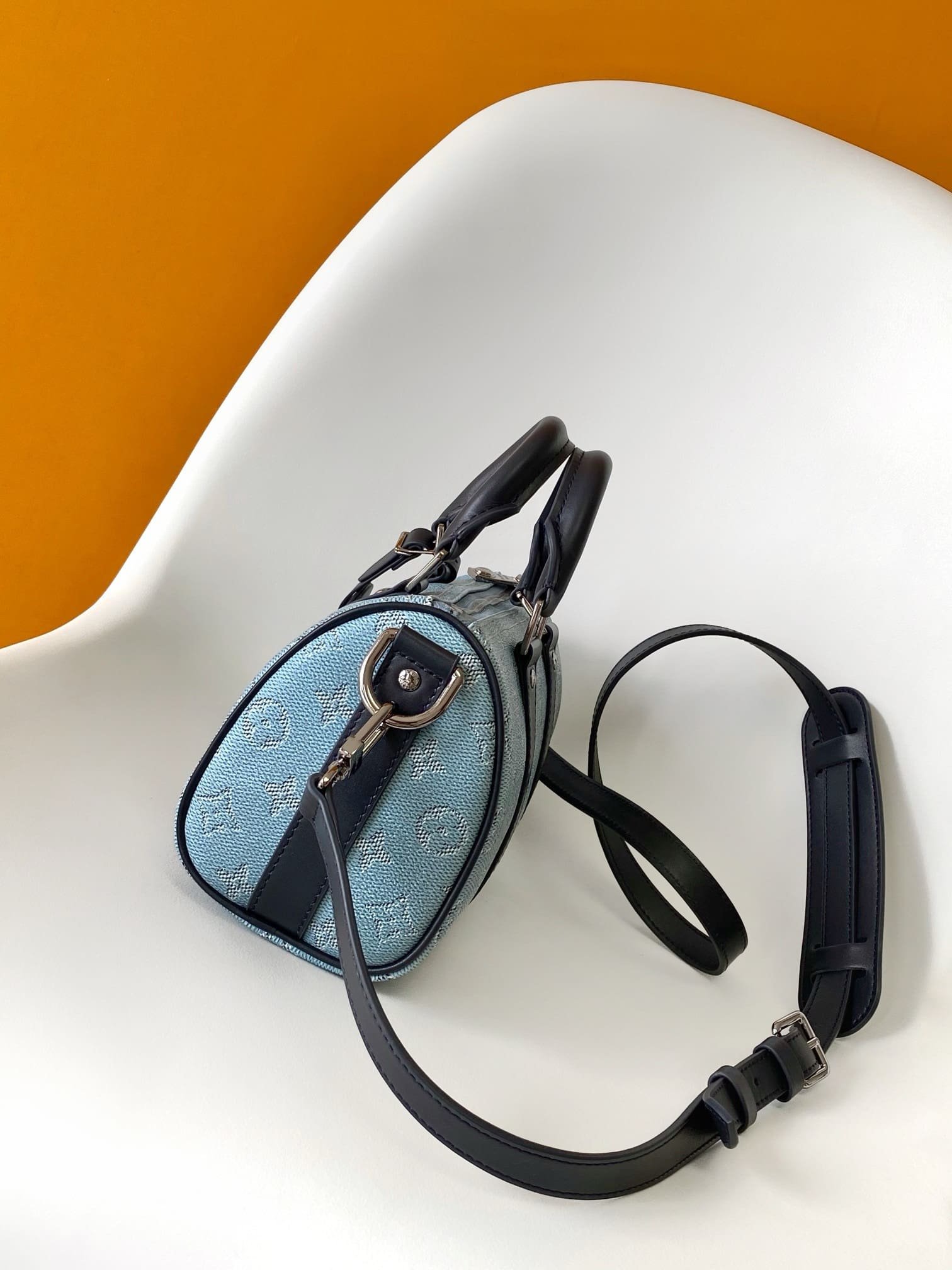 L0vis Vvtt0n M14681 Keepall Bandoulière 25