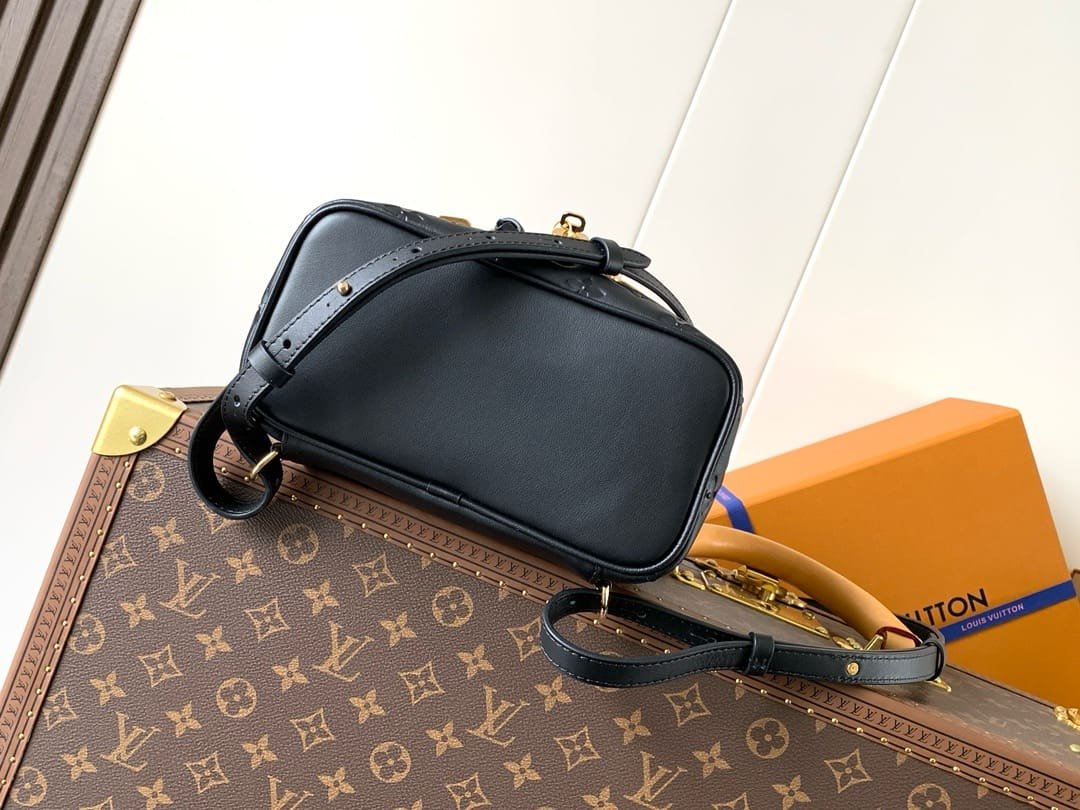 L0vis Vvtt0n M13357 Coussin Backpack PM