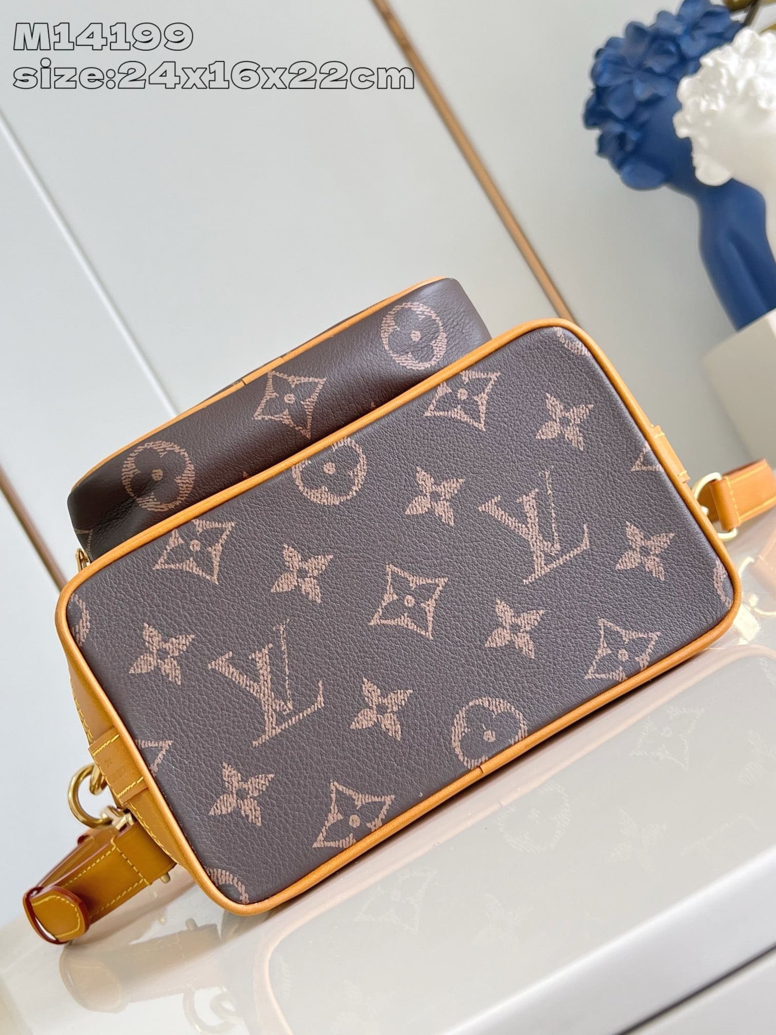 L0vis Vvtt0n M14199 NOÉ CARGO BAG