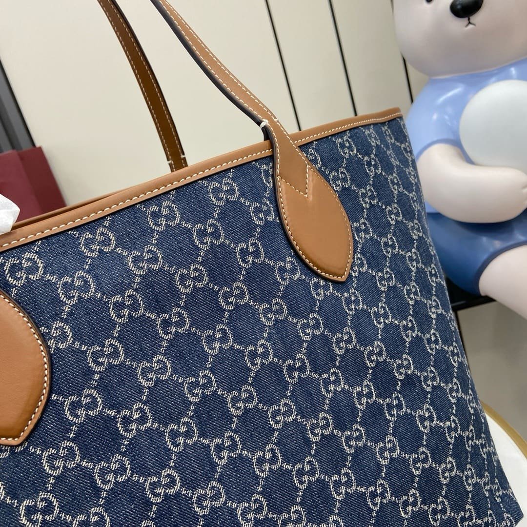 Gvc*1 TOTISSIMA SMALL TOTE BAG