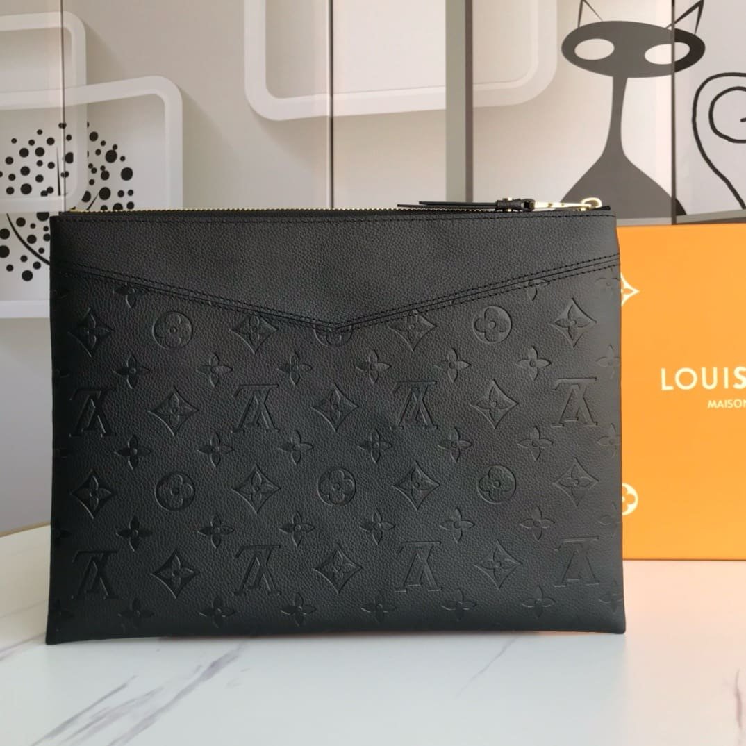 L0vis Vvtt0n M62937 Daily Pouch