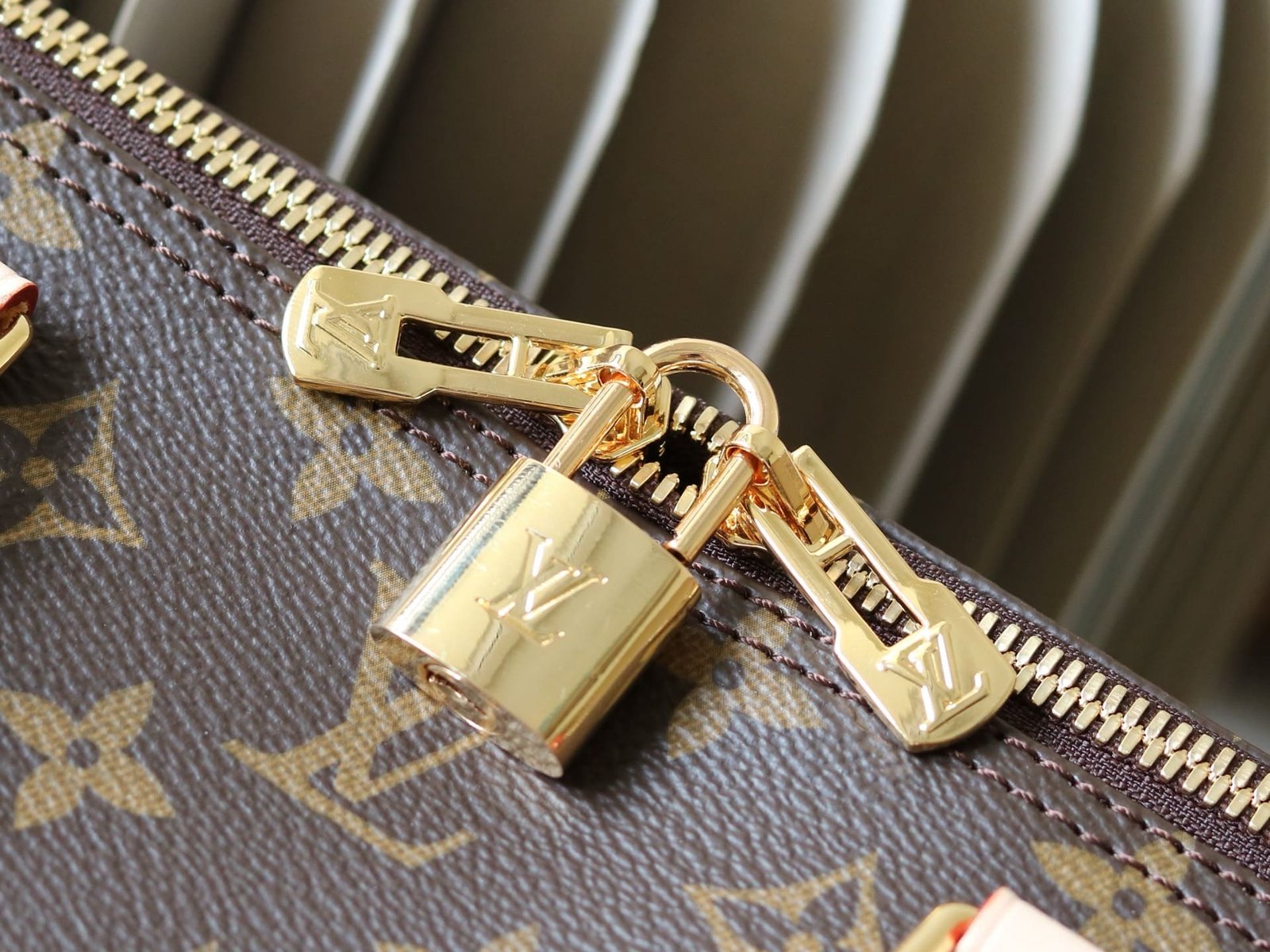 L0vis Vvtt0n M46982 Speedy Bandoulière 40