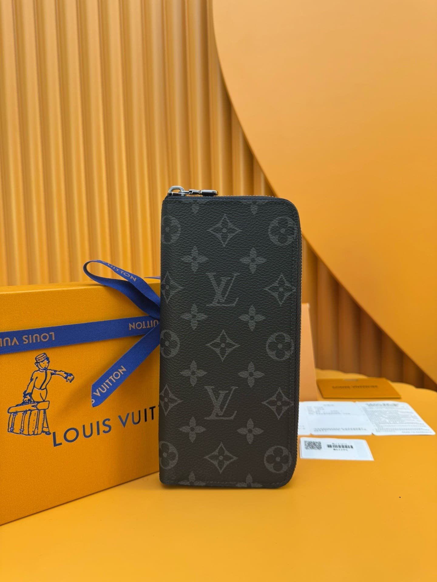 L0vis Vvtt0n M62295 Zippy Wallet Vertical