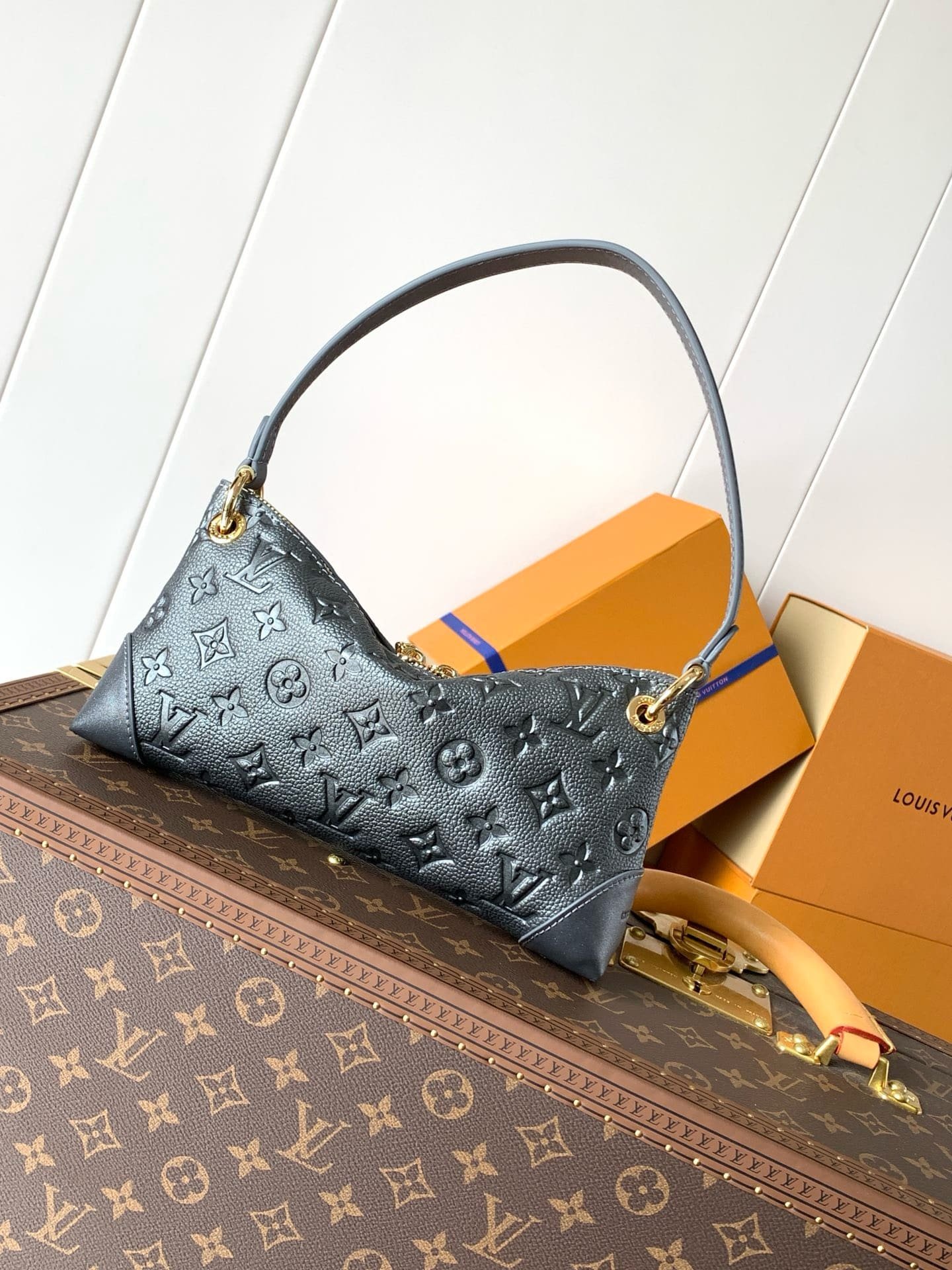 L0vis Vvtt0n M12174 Pochette Sèvres