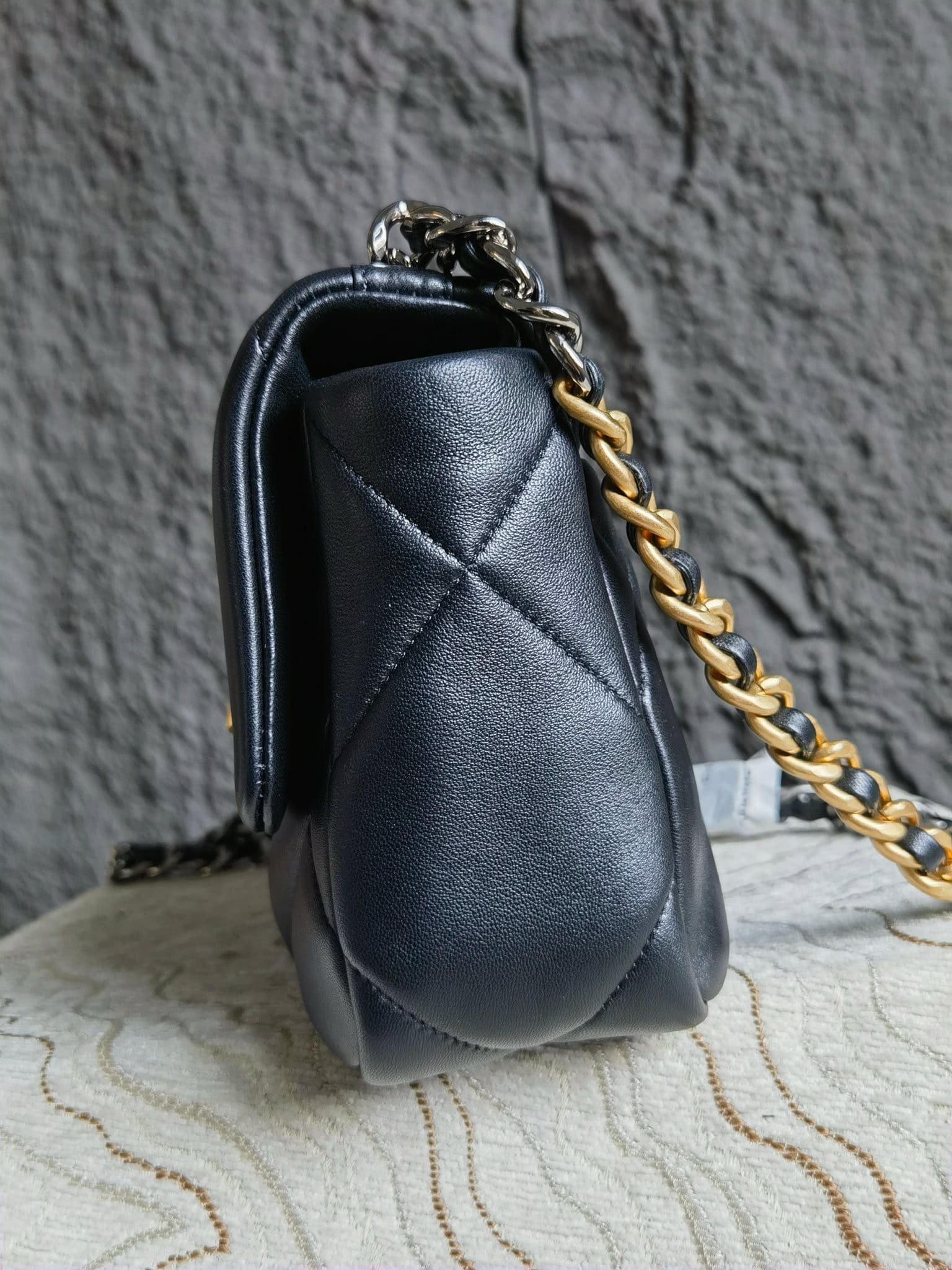 Ch**el 19 HANDBAG AS1160 Top quality version