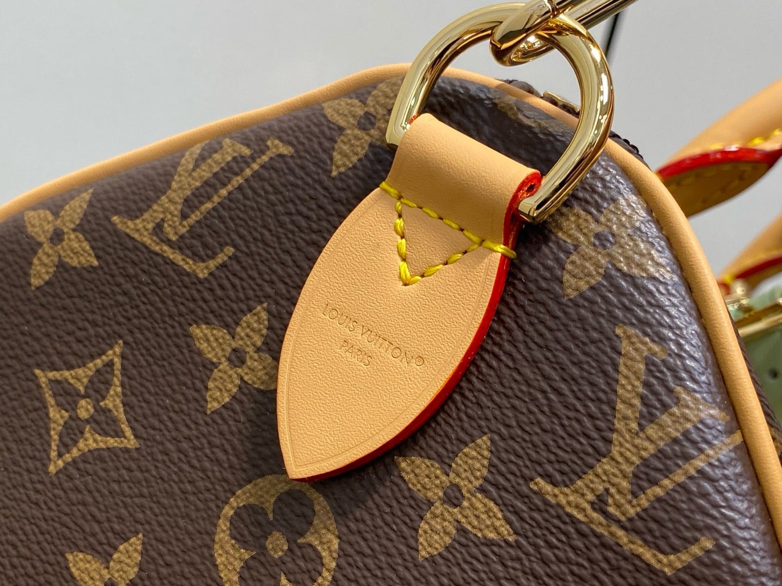 L0vis Vvtt0n M15107 Speedy Soft 30 Lucky
